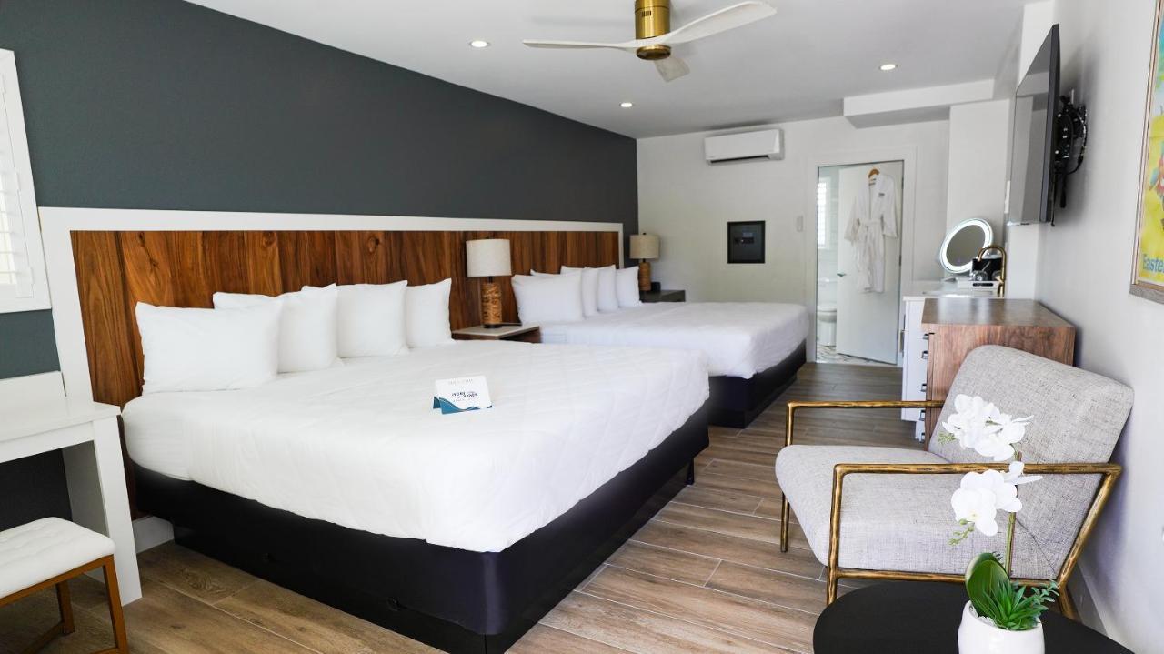 Ivory Sands Beach Suites Clearwater Beach Exterior photo