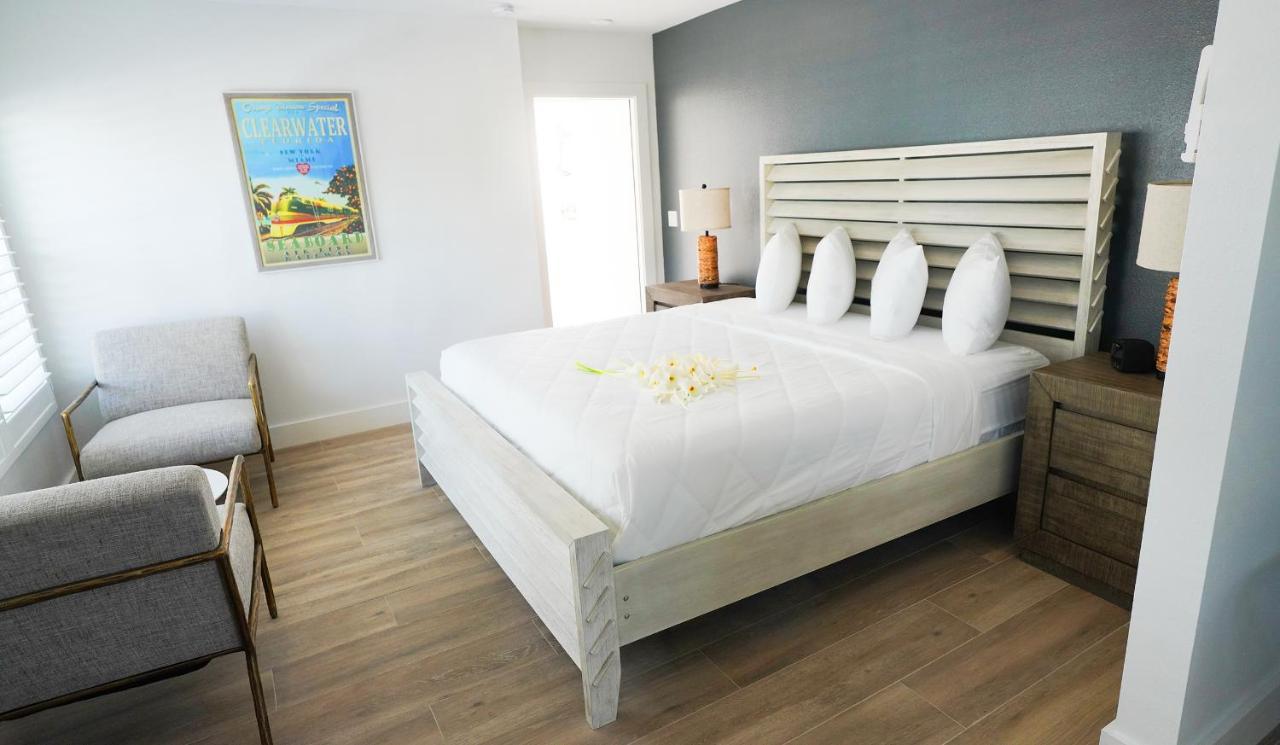 Ivory Sands Beach Suites Clearwater Beach Exterior photo