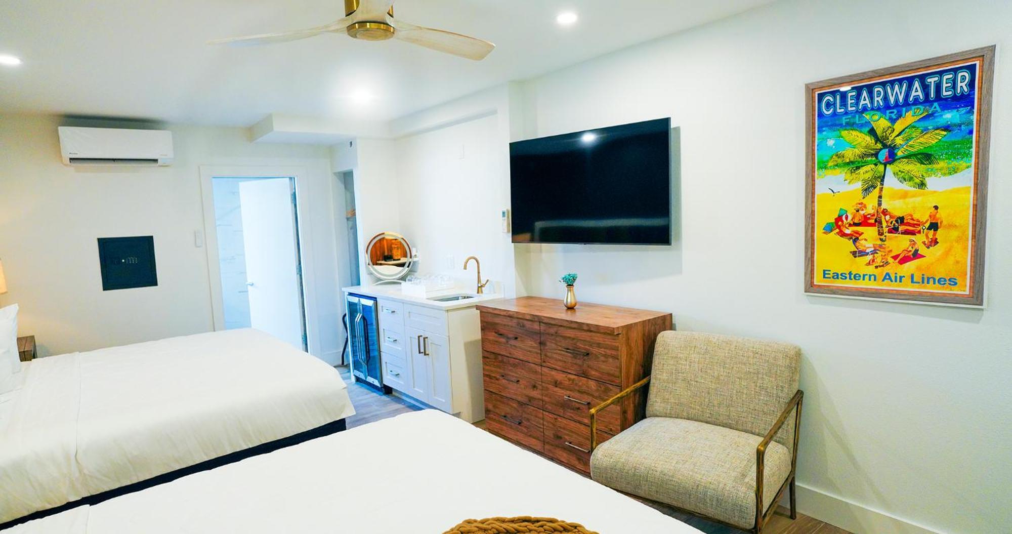 Ivory Sands Beach Suites Clearwater Beach Exterior photo